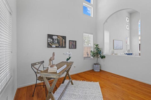 1515 Dovetail Way, Gilroy CA: https://media.crmls.org/mediaz/af1512f6-8d5d-4d56-a28a-7116f005c16f.jpg