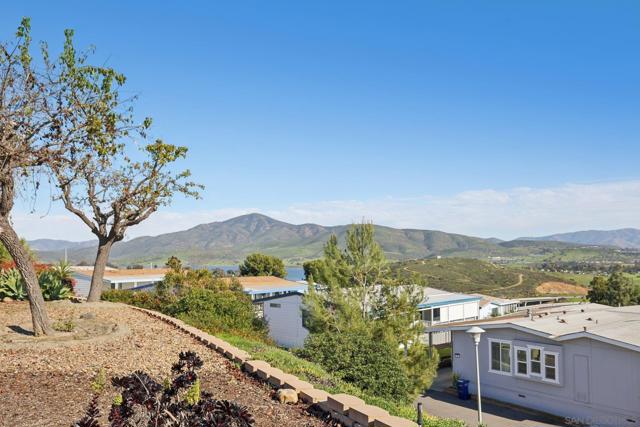 275 S Worthington St, Spring Valley CA: https://media.crmls.org/mediaz/af155d73-14f3-494d-8aed-44911c7c921e.jpg