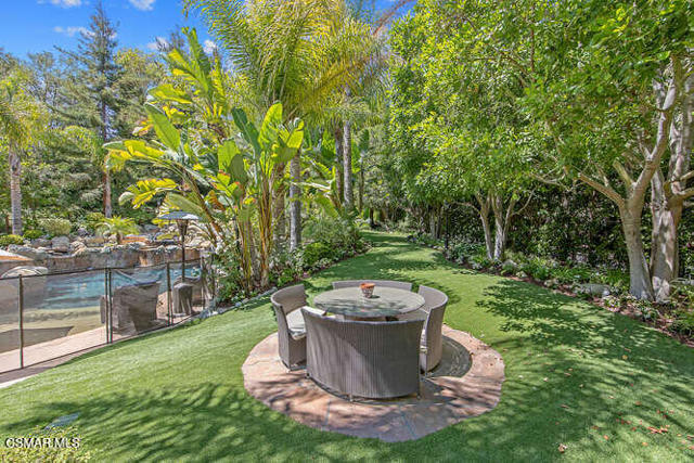 421 Whitegate Road, Thousand Oaks CA: https://media.crmls.org/mediaz/af156a2c-f4a2-4c3b-9207-7323ae1e702f.jpg