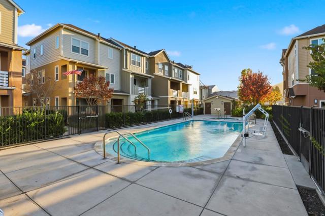 172 E Main Avenue, Morgan Hill CA: https://media.crmls.org/mediaz/af16bb4c-b160-4d30-b855-df763860bc7c.jpg