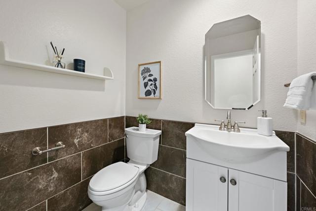 Detail Gallery Image 20 of 48 For 5837 Ranch View Rd, Oceanside,  CA 92057 - 4 Beds | 2/1 Baths