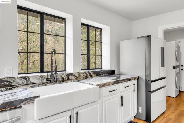 16806 Brewer Rd, Grass Valley CA: https://media.crmls.org/mediaz/af1793e6-3093-4202-8a79-e910122c7b4d.jpg