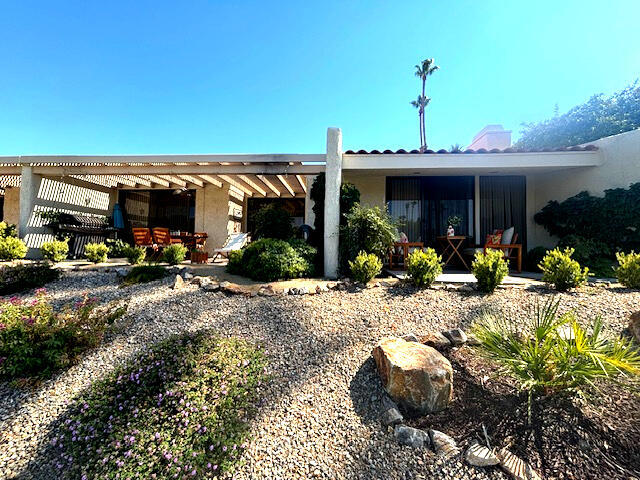 75114 Concho Drive, Indian Wells CA: https://media.crmls.org/mediaz/af180f5c-412e-4103-ba0a-e164d601b1ef.jpg