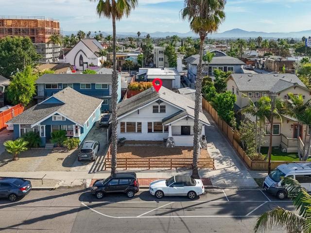 3711 29th St, San Diego CA: https://media.crmls.org/mediaz/af187cb4-bbed-4ba2-9f42-6907a555abf2.jpg