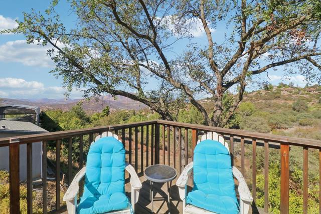 Detail Gallery Image 11 of 63 For 1921 via Corina, Alpine,  CA 91901 - 3 Beds | 2/1 Baths