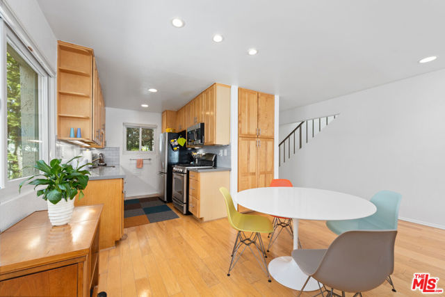 2016 Euclid Street, Santa Monica CA: https://media.crmls.org/mediaz/af19ef1f-a02e-4760-9ca1-d34aaced5776.jpg