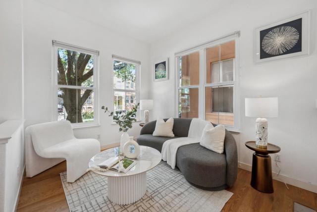 139 Pacchetti Way, Mountain View CA: https://media.crmls.org/mediaz/af1a7d8f-6075-4b5d-9c37-ab48641685ad.jpg