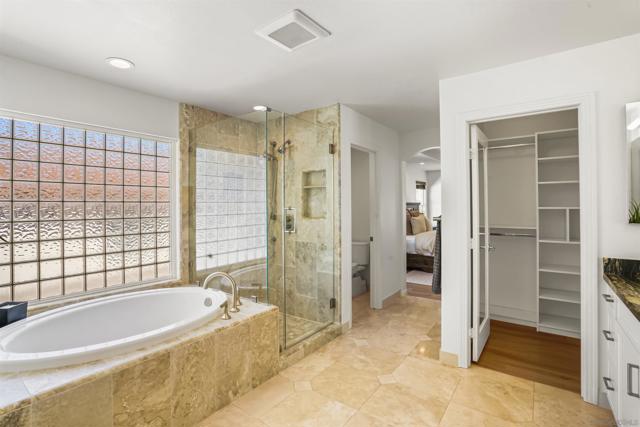 5032 Manor Ridge Ln, San Diego CA: https://media.crmls.org/mediaz/af1af0ab-f75d-4f1e-a9a4-56472d783ad1.jpg