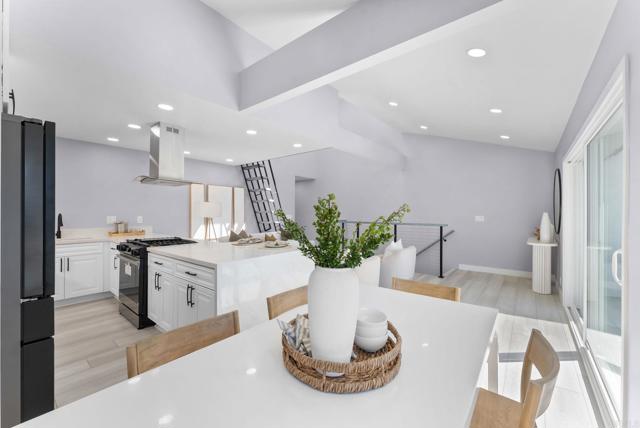 Detail Gallery Image 13 of 41 For 1413 La Salina St, Oceanside,  CA 92054 - 3 Beds | 2 Baths