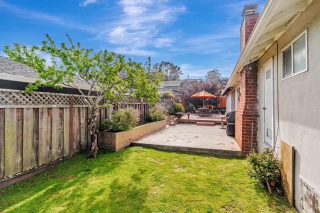 2261 Whitman Way, San Bruno CA: https://media.crmls.org/mediaz/af1d6459-4696-49ed-9e5c-43deae9a5b1b.jpg