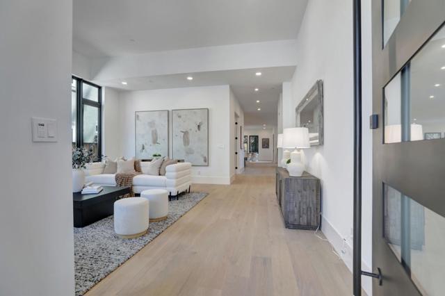 546 9th Avenue, Menlo Park CA: https://media.crmls.org/mediaz/af1d7036-ebb7-4a7c-9bd2-de586a9cfd8b.jpg