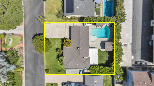 208 Fowler Drive, Monrovia CA: https://media.crmls.org/mediaz/af1ec20d-2253-4dd2-8685-4c4f9820269d.jpg