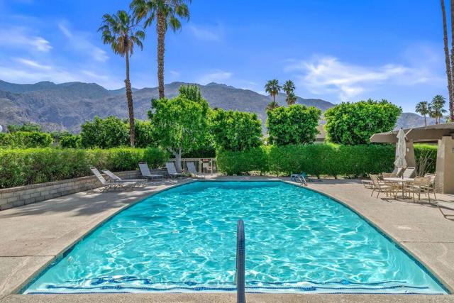 1366 Tiffany N Circle, Palm Springs CA: https://media.crmls.org/mediaz/af22c263-406f-4ffd-b9ca-bfaddb1f13c0.jpg