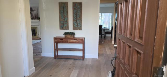 8995 Via Andar, San Diego CA: https://media.crmls.org/mediaz/af236a4f-f7b1-4ce1-8ed7-aa51d9cdd20c.jpg