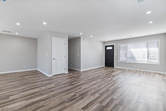 4643 sloan, Fremont CA: https://media.crmls.org/mediaz/af248c51-ad8c-4f85-a4fe-e18cbf1b0004.jpg