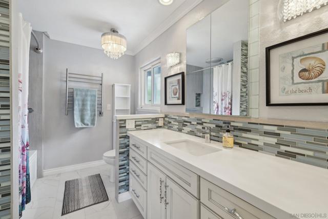 8007 Wetherly St, La Mesa CA: https://media.crmls.org/mediaz/af24fe92-1e7b-46d8-9b3b-26444f31dd2f.jpg