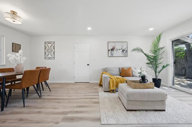 1693 Greentree Drive, Concord CA: https://media.crmls.org/mediaz/af25ae04-acc3-40be-83cc-dd349e1ccebb.jpg