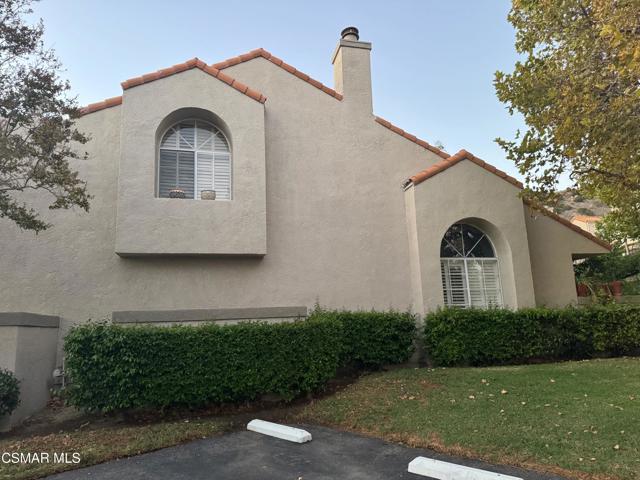 22305 Mission Circle, Chatsworth CA: https://media.crmls.org/mediaz/af279197-e407-4895-a21f-9b132f8e12b0.jpg