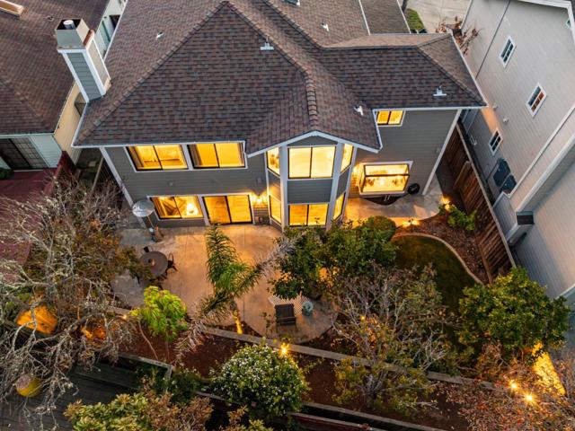 229 Marvilla Circle, Pacifica CA: https://media.crmls.org/mediaz/af28073a-4446-4fb7-8fdf-ec272bd6862e.jpg