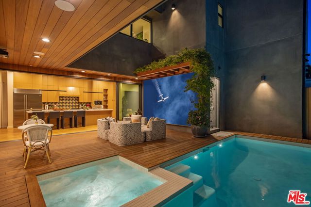 12619 Preston Way, Los Angeles CA: https://media.crmls.org/mediaz/af2835de-c862-4e9c-b36c-2f4964f566ae.jpg