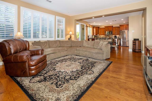 Detail Gallery Image 8 of 68 For 3753 Bergen Peak Pl, Carlsbad,  CA 92010 - 4 Beds | 3/1 Baths