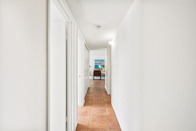 1423 N Avenida Caballeros, Palm Springs, CA 92262