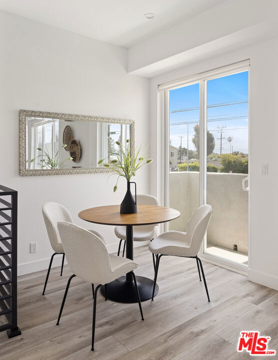 4916 1/2 S Centinela Avenue, Los Angeles CA: https://media.crmls.org/mediaz/af295358-ff2e-458a-aad5-5e7c56a87d9a.jpg
