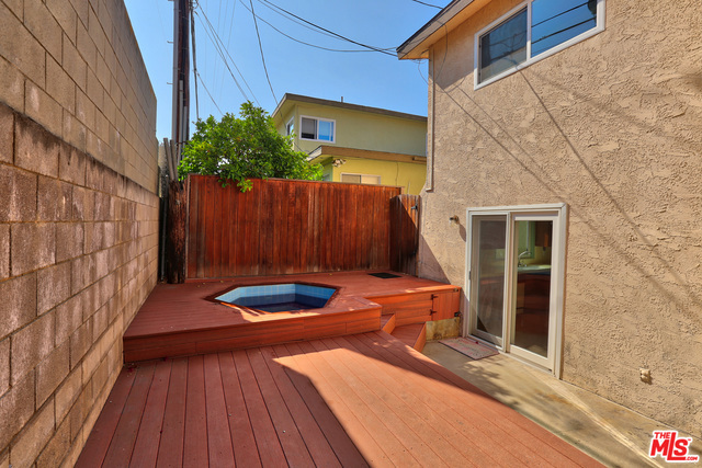 2616 VOORHEES Avenue, Redondo Beach, California 90278, 2 Bedrooms Bedrooms, ,1 BathroomBathrooms,Residential,Sold,VOORHEES,17267962
