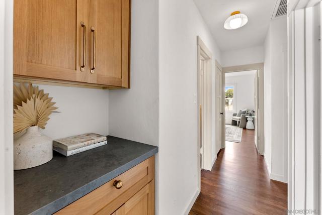 4618 Monroe Avenue, San Diego CA: https://media.crmls.org/mediaz/af29b583-de66-4fac-b093-976b02b46371.jpg