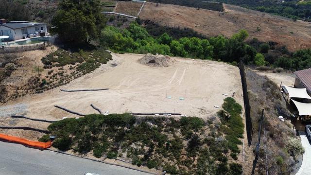31445 Palos Verdes Drive, Escondido CA: https://media.crmls.org/mediaz/af29c1bd-c39b-4445-8926-2fcf7d8c50f2.jpg