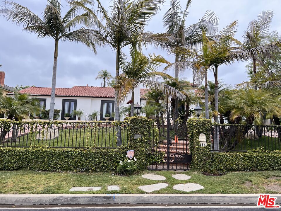 114 S Layton Drive