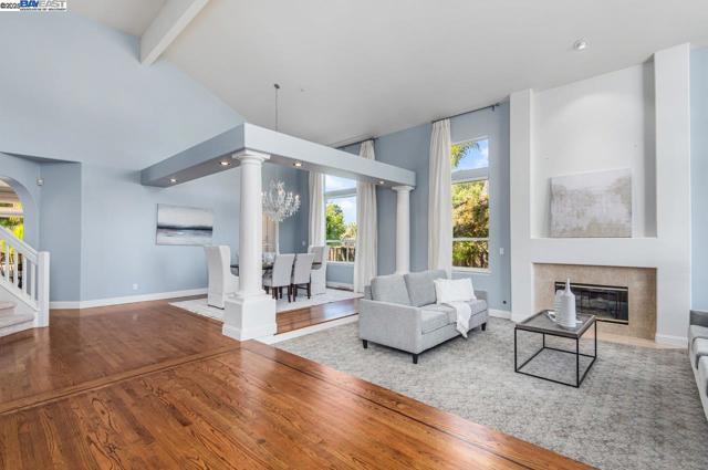 2405 Vintage Lane, Livermore CA: https://media.crmls.org/mediaz/af2a33ce-42e3-4607-856c-db52652751a0.jpg