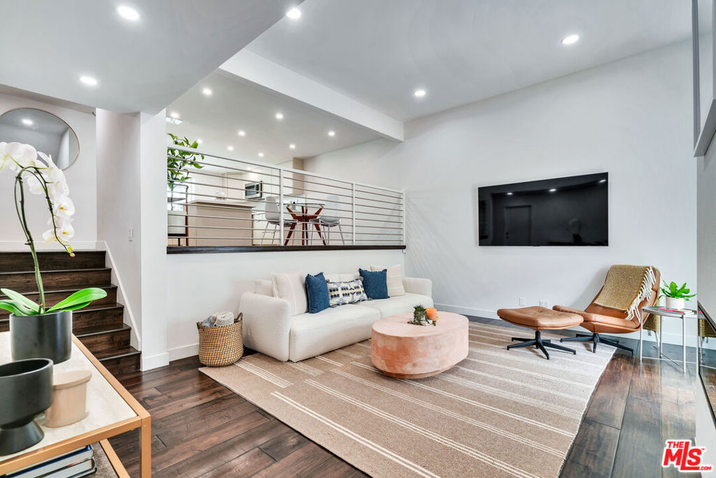 4800 La Villa Marina #F
