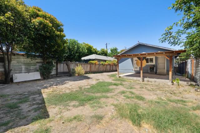 694 Delmas Avenue, San Jose CA: https://media.crmls.org/mediaz/af2a6ab0-be14-4a78-a737-5d21a2cf6159.jpg