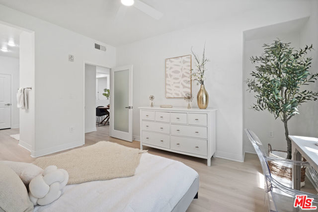7100 Playa Vista Drive, Playa Vista CA: https://media.crmls.org/mediaz/af2a6e09-7939-475a-aa03-f30706c5bc2e.jpg