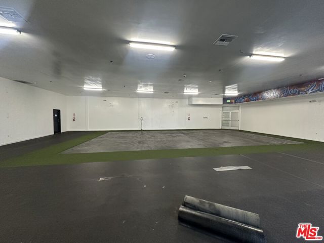  Commercial for Sale in Compton, California