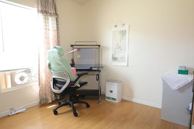 1220 Tasman Drive, Sunnyvale CA: https://media.crmls.org/mediaz/af2b0007-6a00-4b62-a1e6-b2a2bedc59d7.jpg