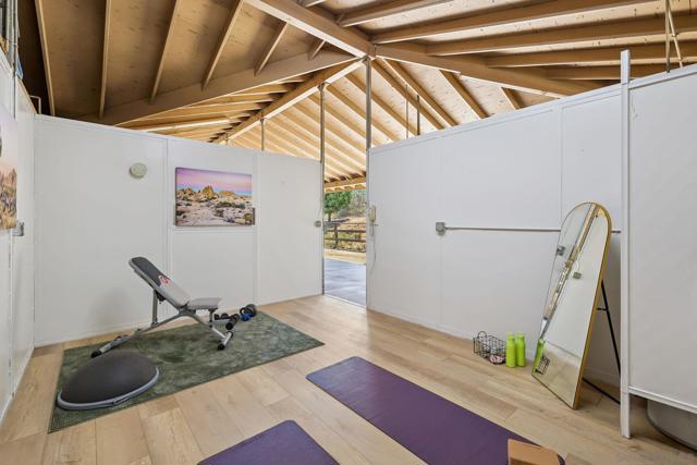 974 Via Hillview, Fallbrook CA: https://media.crmls.org/mediaz/af2bf27a-a812-4e27-8148-eed31f626904.jpg