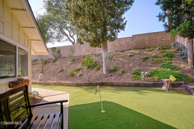 26007 Philrich Circle, Calabasas CA: https://media.crmls.org/mediaz/af2f3171-1271-4a5b-9155-9efb7a752e43.jpg