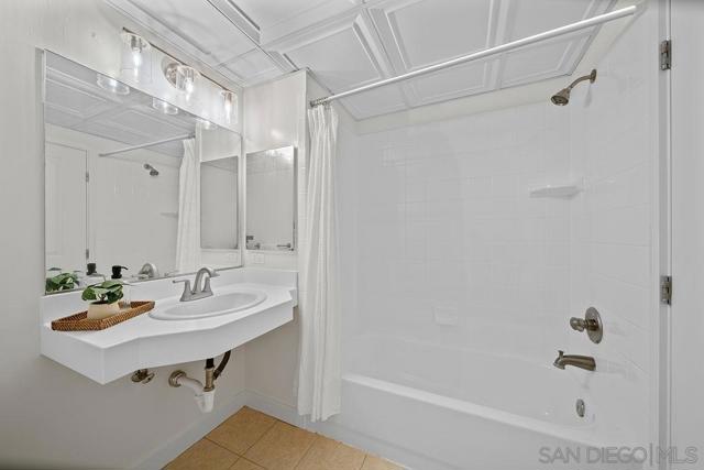 1080 Park Blvd, San Diego CA: https://media.crmls.org/mediaz/af2fd1a2-4c61-452e-a558-33f51cfacd9b.jpg