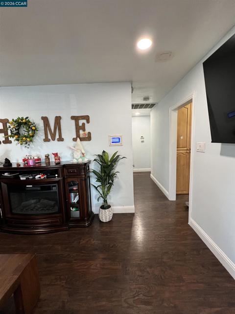 Image 8 of 24 For 251 Rose Ann Ave.