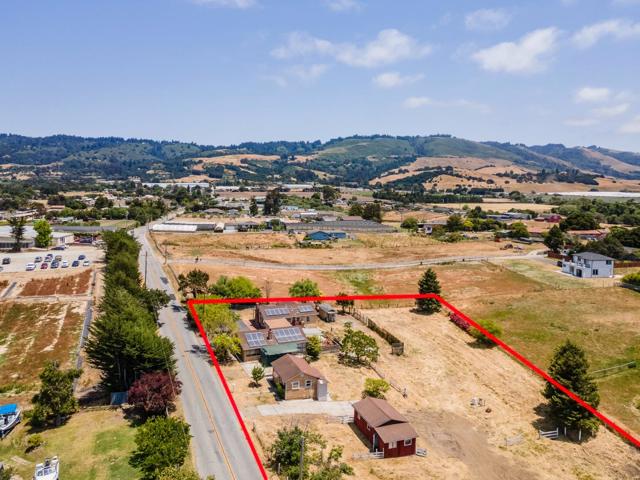 137 Whiting Road, Watsonville CA: https://media.crmls.org/mediaz/af3115a7-904d-4aba-aace-887fdfafd6d4.jpg