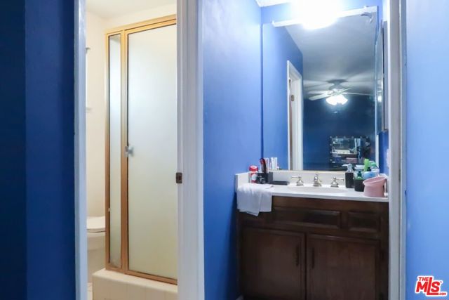 16065 Porter Avenue, Riverside CA: https://media.crmls.org/mediaz/af32351a-211a-498b-9414-02278a2da59b.jpg