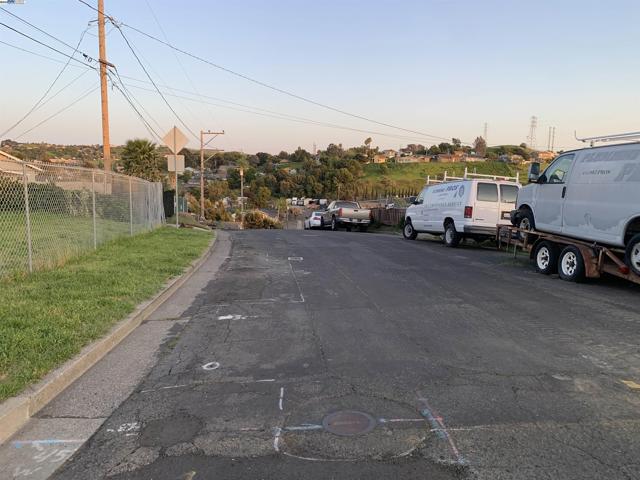 502 3rd. St., Vallejo CA: https://media.crmls.org/mediaz/af32c760-69c0-45d1-9182-593c637324c0.jpg