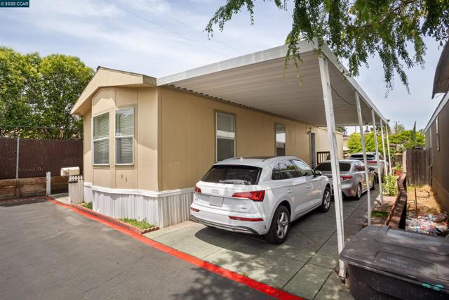55 PACIFICA AVE, Bay Point CA: https://media.crmls.org/mediaz/af344dd2-cf60-4bdf-a8fc-e899ec296b97.jpg