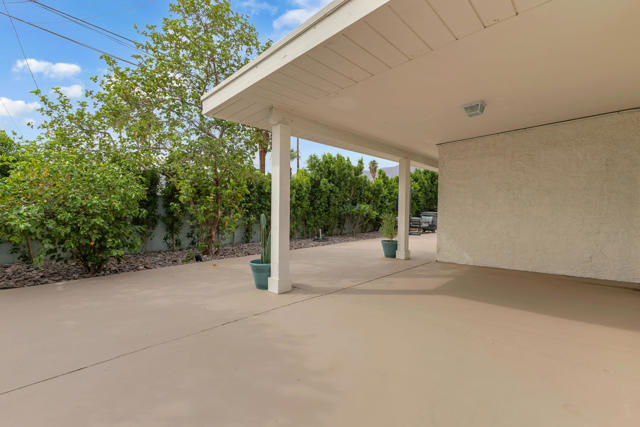 3967 E Sunny Dunes Road, Palm Springs, CA 92264