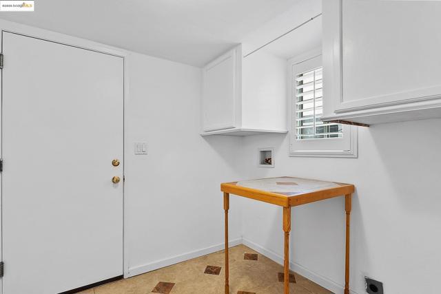 5130 Kegan Ln, Oakley CA: https://media.crmls.org/mediaz/af352ab0-bfc9-43ef-ab46-14e698a0fe89.jpg