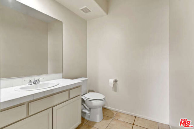 10790 Rose Avenue, Los Angeles CA: https://media.crmls.org/mediaz/af3572f6-253c-4df3-acd0-49b333966209.jpg