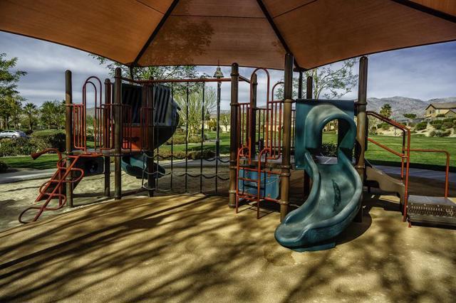 43784 Riunione Place, Indio CA: https://media.crmls.org/mediaz/af358e06-3c01-4fb0-8c9d-50b8371121da.jpg
