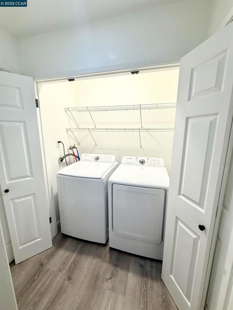 405 405 Weymouth, Hercules CA: https://media.crmls.org/mediaz/af362add-1e94-4add-9116-d8291f79008f.jpg